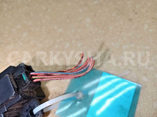 Название детали Моторчик заслонки печки Модель Peugeot 308 Peugeot 308 оригинальный номер 647988