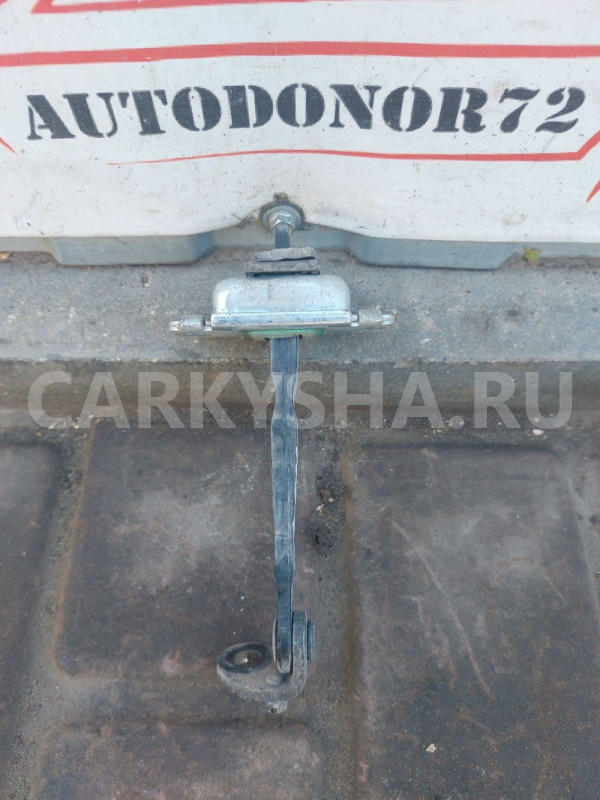 Ограничитель двери задней правой Hyundai Getz Hyundai Getz оригинальный номер 794901C000