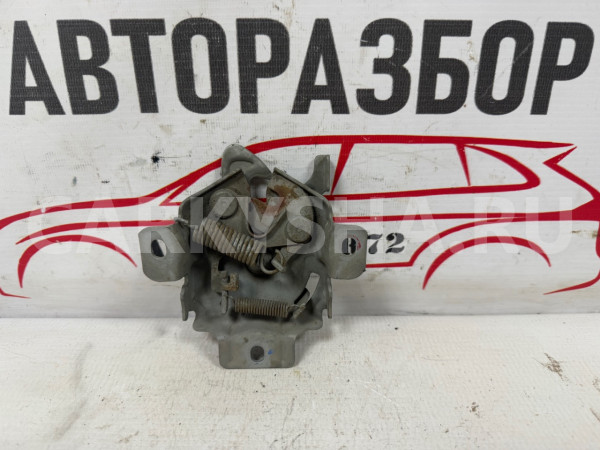 Замок капота Suzuki SX4 2006-2014 Suzuki SX4 оригинальный номер 8211079J10