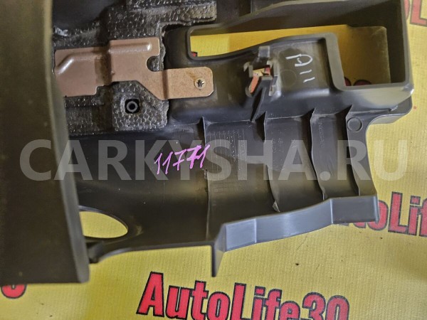 Кожух рулевой колонки Nissan Juke 