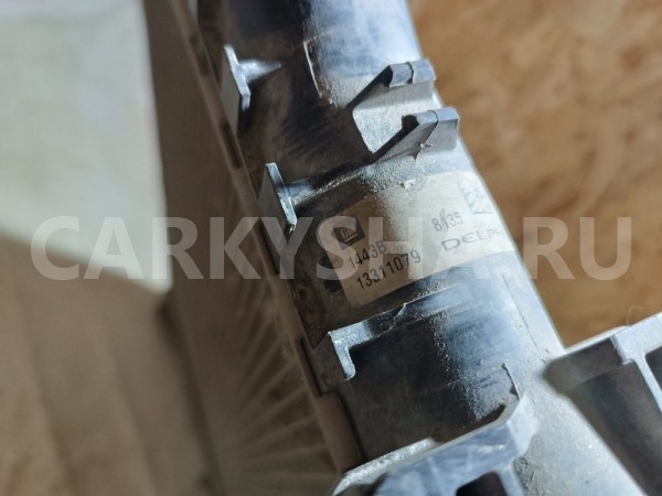 Радиатор охлаждения Chevrolet Cruze 