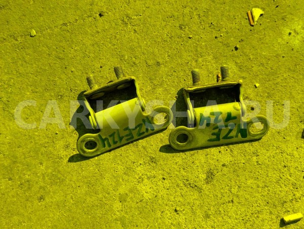 Петли 5-й двери Toyota Allex 