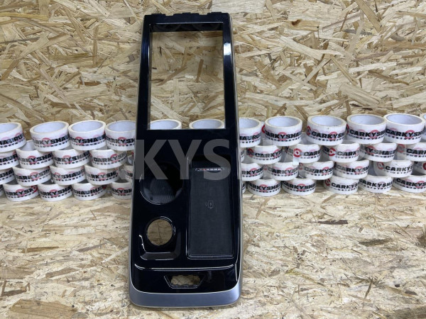 Накладка центральной консоли Jetour Dashing оригинальный номер F16-5305092