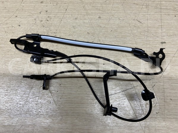 Датчик ABS передний правый Toyota RAV 4 V (XA50) оригинальный номер 89542-42070
