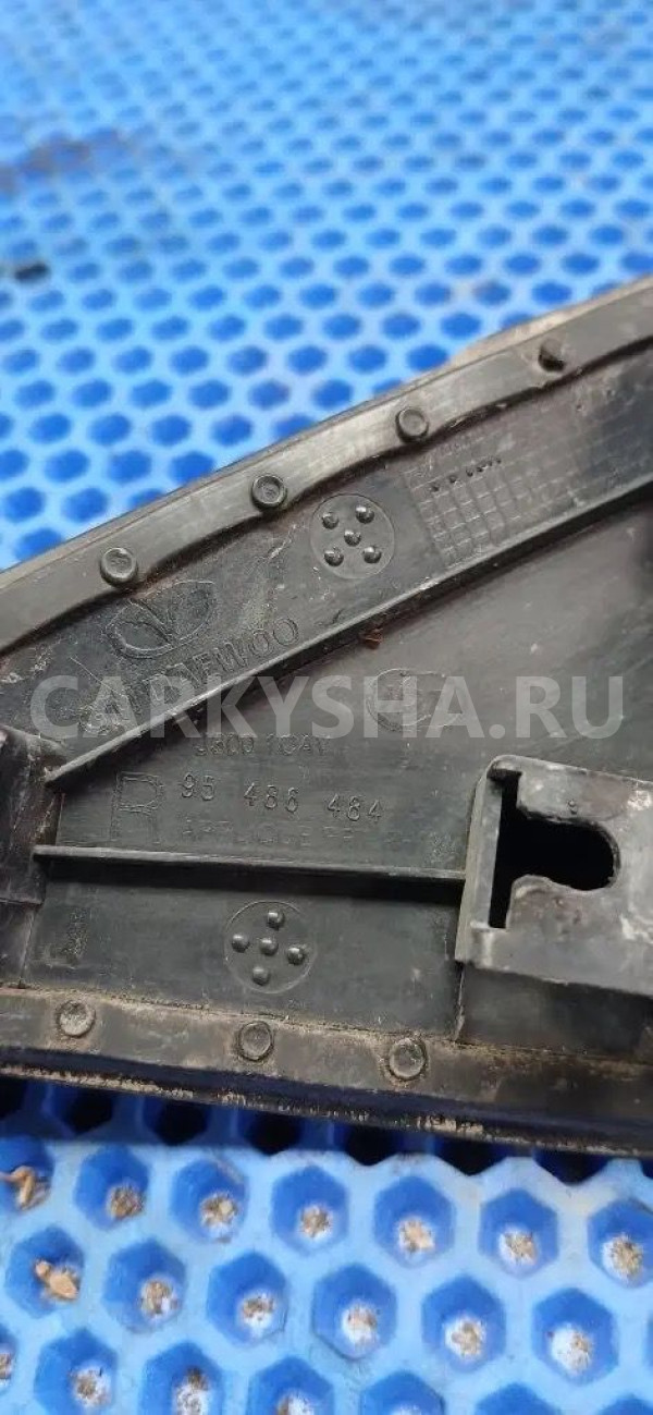 уголок декоративный Chevrolet Cruze I (2009—2012) Chevrolet Cruze оригинальный номер 95486484