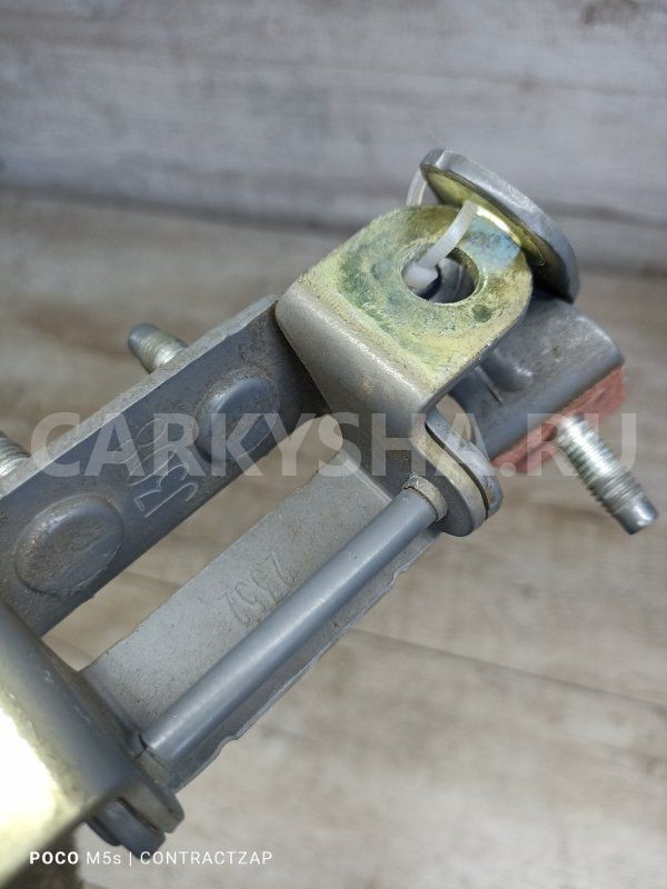 Петля двери багажника Chevrolet Cruze I рестайлинг (2012—2016) Chevrolet Cruze оригинальный номер 95194913