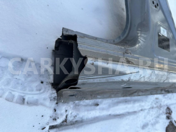Порог правый Mazda 3 BL Mazda 2 оригинальный номер BCY270271