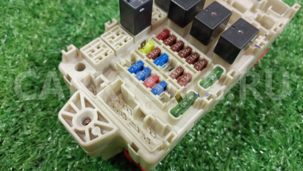 Блок предохранителей салонный Mitsubishi Outlander Mitsubishi i оригинальный номер 8637A013