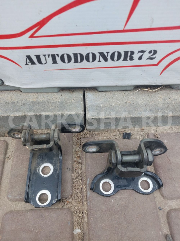 Петля двери задней правой  Toyota Avensis T270 Toyota Avensis оригинальный номер 687500H010