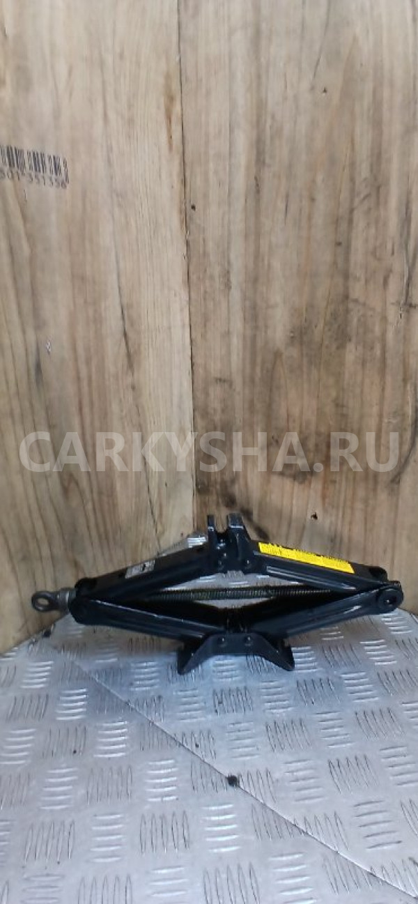 Домкрат Toyota Sienta 