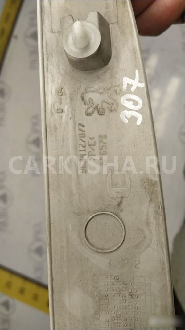 Обшивка двери багажника Peugeot 307 Peugeot 2008 