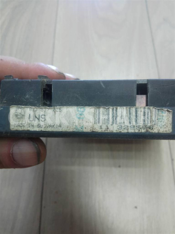 Блок предохранителей Skoda Felicia 1995-1998 Skoda Felicia оригинальный номер 6U0937031