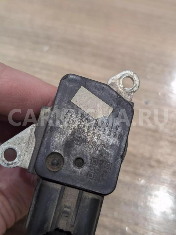 Датчик расхода воздуха Toyota Highlander оригинальный номер 22204-0V010