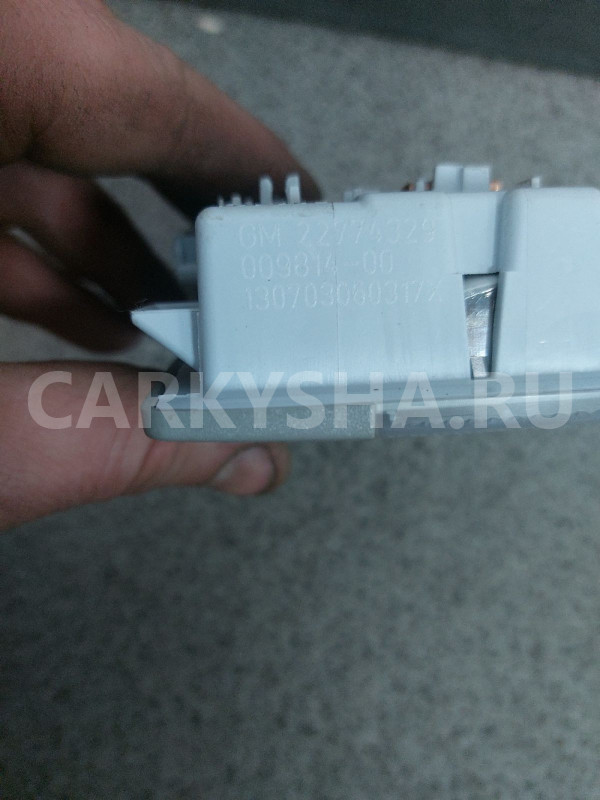 Плафон освещения салона задний Opel Astra J Opel Astra оригинальный номер 22774329