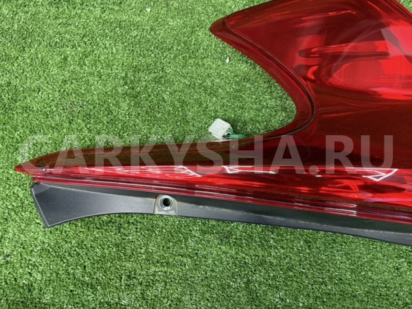 Задний фонарь Nissan Juke 2014 265551KA0B NF15, правый Nissan Juke 