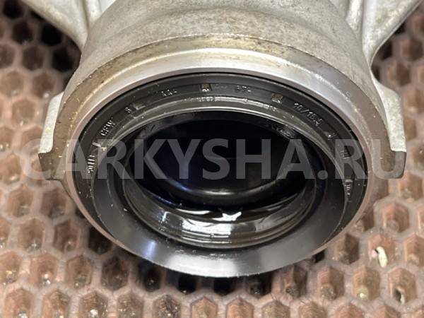 Опорный кронштейн привода BMW X3 