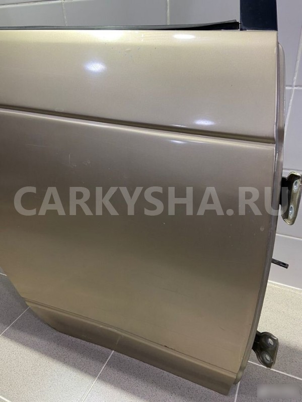 Дверь задняя правая Daihatsu Pyzar 1996 г Daihatsu Pyzar 