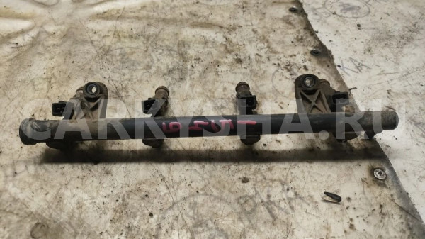 Рейка топливная в сборе с форсунками Renault Renault 14 оригинальный номер 8200494284
