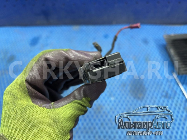 Блок подогрева руля Range Rover 3 L322 Land Rover Range Rover оригинальный номер 34047174