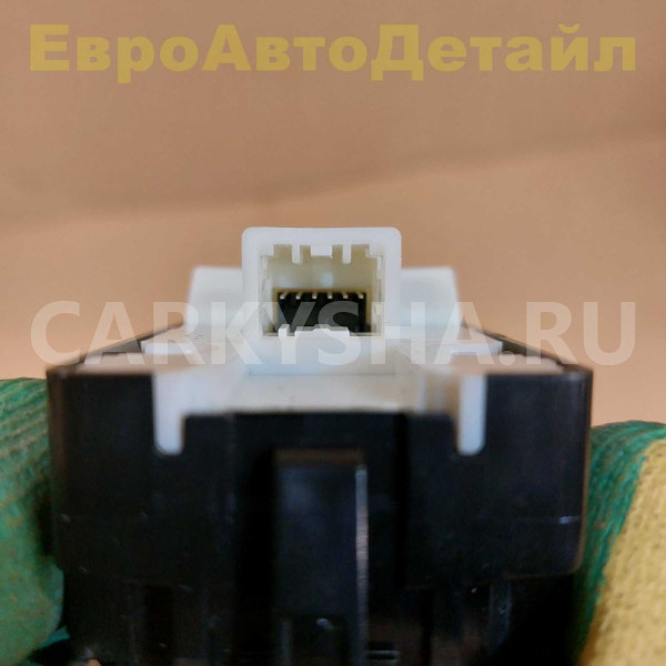 Блок кнопок стеклоподъемника Range Rover L460 L461 Land Rover Range Rover оригинальный номер LR186366