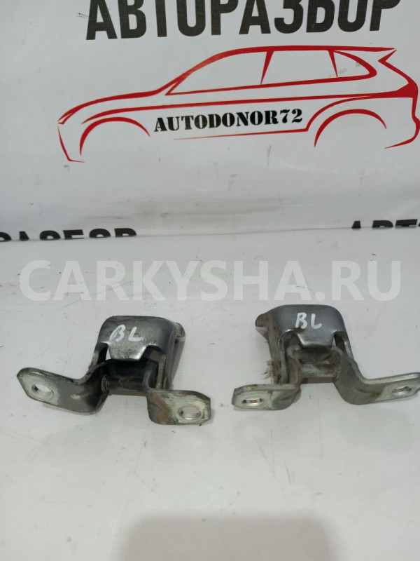 Петли передней левой двери Mazda 3BL Mazda 2 