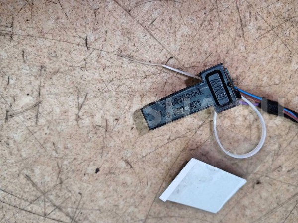 Название детали Выключатель стоп-сигнала Модель BMW X3 E83 рест BMW X3 оригинальный номер 61 31 6 967 601