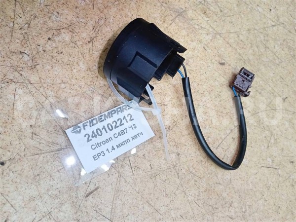 Название детали Иммобилайзер Модель Peugeot 3008 Peugeot 3008 оригинальный номер 6160C1