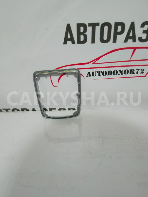 Рамка кулисы мкпп  Ford focus  2 Ford Focus 