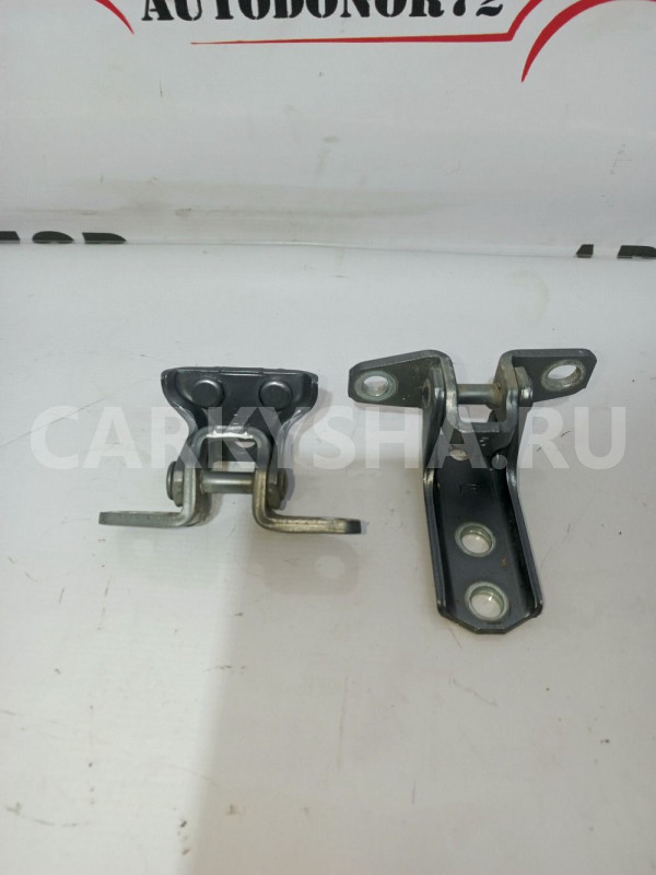 Петли двери задняй правой  Mitsubishi lancer 10 Mitsubishi Lancer 