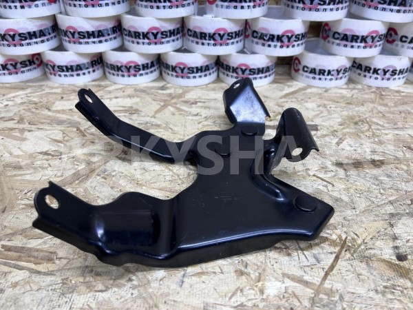 Кронштейн радиатора EGR Lexus RX IV Рестайлинг  оригинальный номер 25687-31020