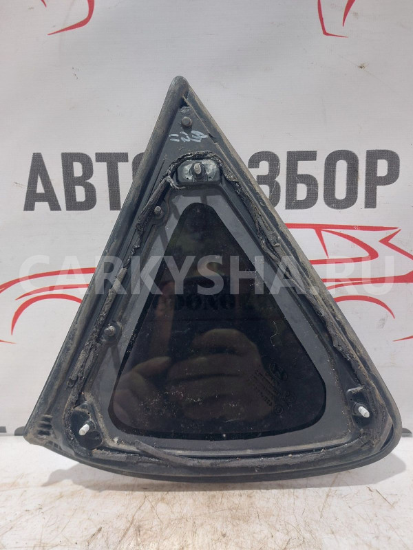 Стекло кузовное глухое правое Hyundai Solaris Hyundai Solaris оригинальный номер 87820 4L200