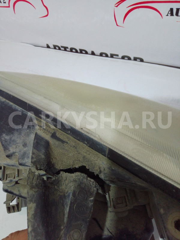 Фара правая Ford Focus  2 Ford Focus оригинальный номер 4M51-13K060-AA