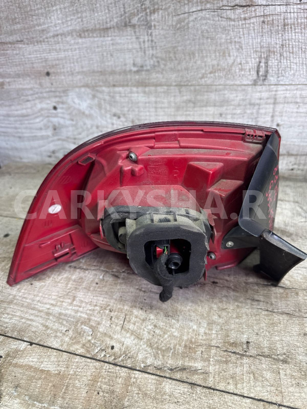 Фонарьa задний правый Volkswagen Touareg NF/FL Volkswagen Touareg оригинальный номер 7p6945208