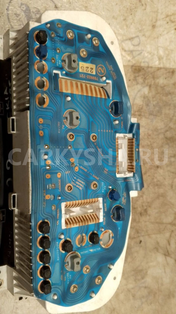 Щиток приборов Mitsubishi Colt CJ Mitsubishi Colt оригинальный номер MR390656