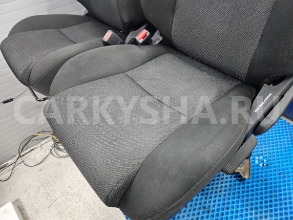 передние сиденья кресла Toyota Avensis T250 Toyota Avensis оригинальный номер 7143005810