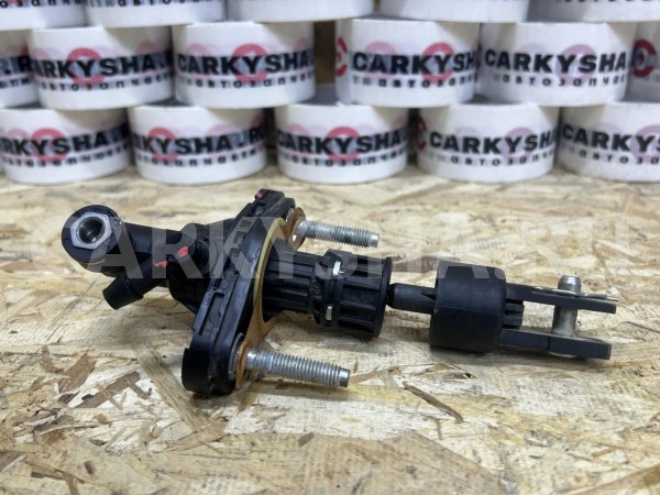 Главный цилиндр сцепления Toyota Corolla XII (E210) – седан оригинальный номер 31420-F4011