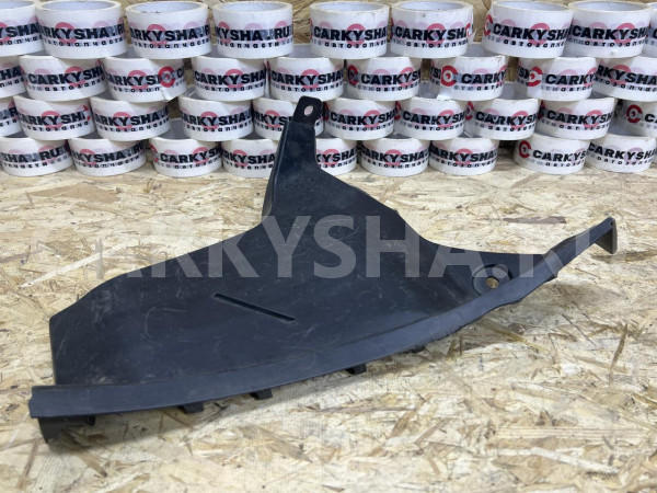 Уплотнитель заднего бампера левый Toyota Corolla XII (E210) – седан оригинальный номер 52592-02380