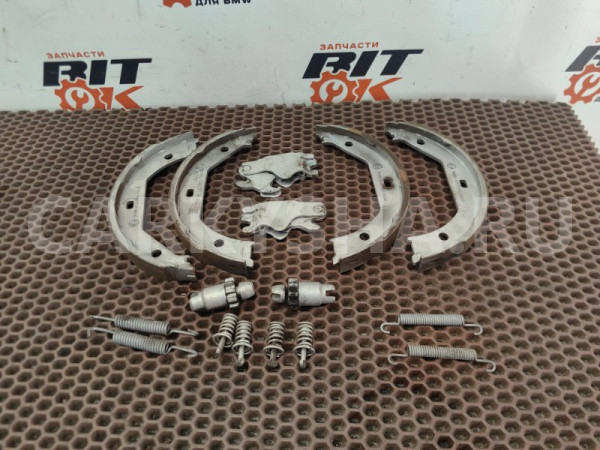 Колодки ручника BMW X1 оригинальный номер 34 41 0 410 823, 34 41 0 410 823, 34410410823, 0410823, 34 41 0 148 321, 34410148321, 0148321, 34 41 0 004 879, 34410004879, 0004879, 34 41 6 761 291, 34416761291, 6761291, 34 41 6 761 290, 34416761290, 6761290, 34 41 6 755 273, 34416755273, 6755273, 34 4