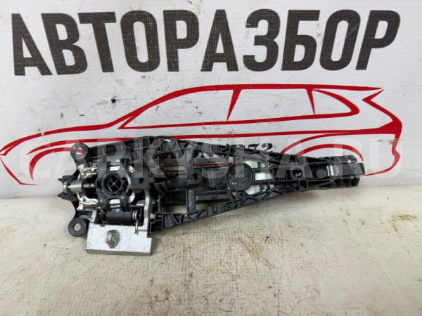 Ручка двери передней правой Chevrolet Cruze J300 Chevrolet Cruze оригинальный номер 13505889