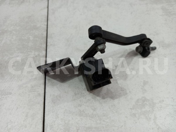 Датчик положения кузова Mercedes ML 0105427717 W164 Mercedes-Benz M-klasse 