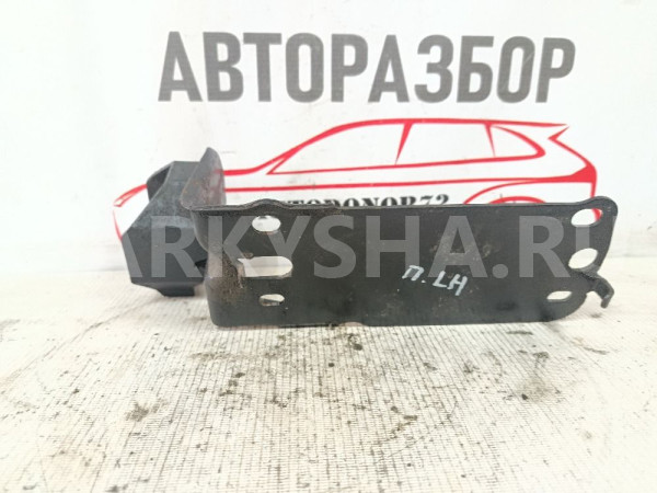 Кронштейн радиатора левый BMW 3 E90/E91/E92/Е93 BMW 3er оригинальный номер 51647117811