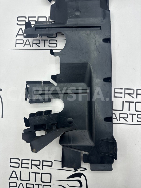 Дефлектор радиатора Citroen Berlingo B9 DV6ATED4 Citroen Berlingo 