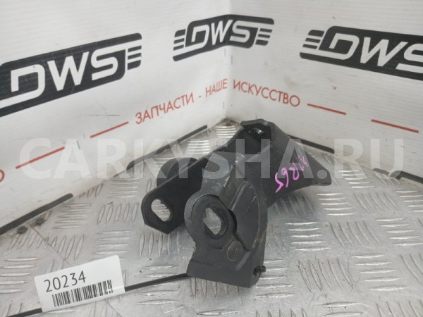 Кронштейн двигателя Toyota Noah 