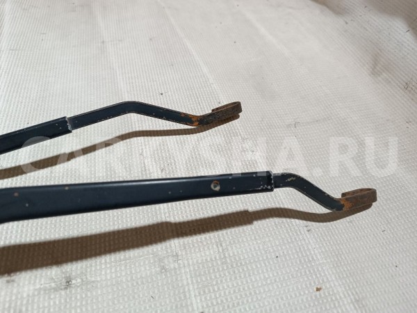 Поводок стеклоочистителя Nissan Almera Classic 