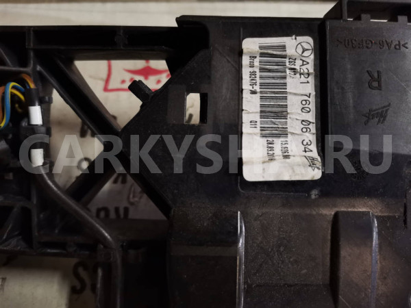 Крепление ручки двери правая передняя A2217600634 Mercedes-Benz S-Class W221 Mercedes-Benz S-klasse оригинальный номер A2217600634