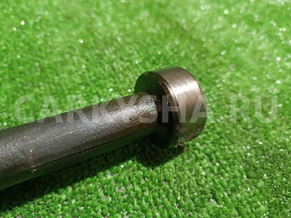 Вал привода масляного насоса Volvo 740 