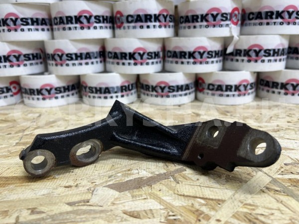 Кронштейн двигателя левый Toyota RAV 4 IV (CA40) оригинальный номер 33119-42011