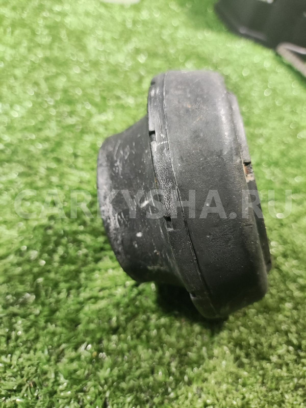 Опора переднего амортизатора Volkswagen Passat оригинальный номер 357412331A