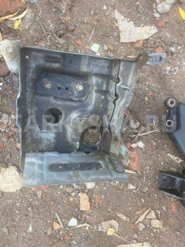 Крепление АКБ (корпус/подставка) Chevrolet Aveo I (2003—2008) Chevrolet Aveo оригинальный номер 96533860
