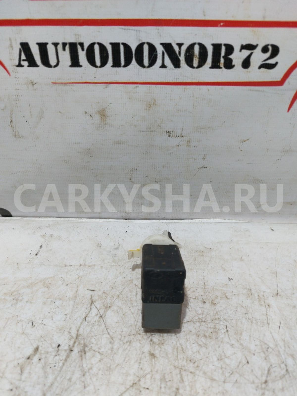 Датчик включения стоп сигнала Hyundai Solaris Hyundai Solaris оригинальный номер 938103S000